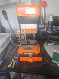 Key cutting machine